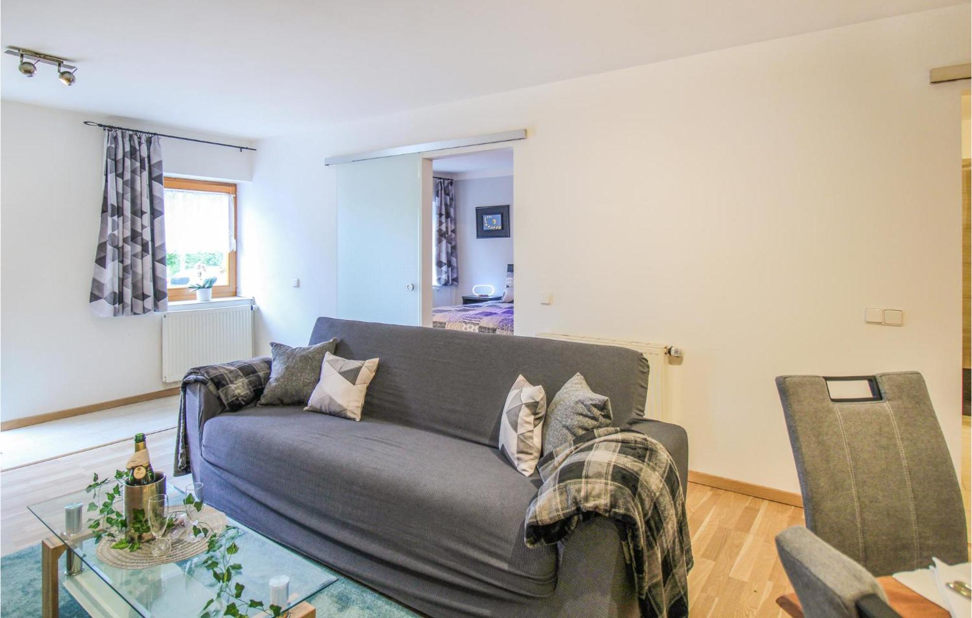 Stunning Apartment In Deggingen With Wifi Eksteriør billede